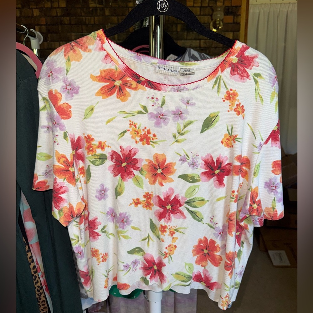 White Stag Floral Short Sleeve Tee